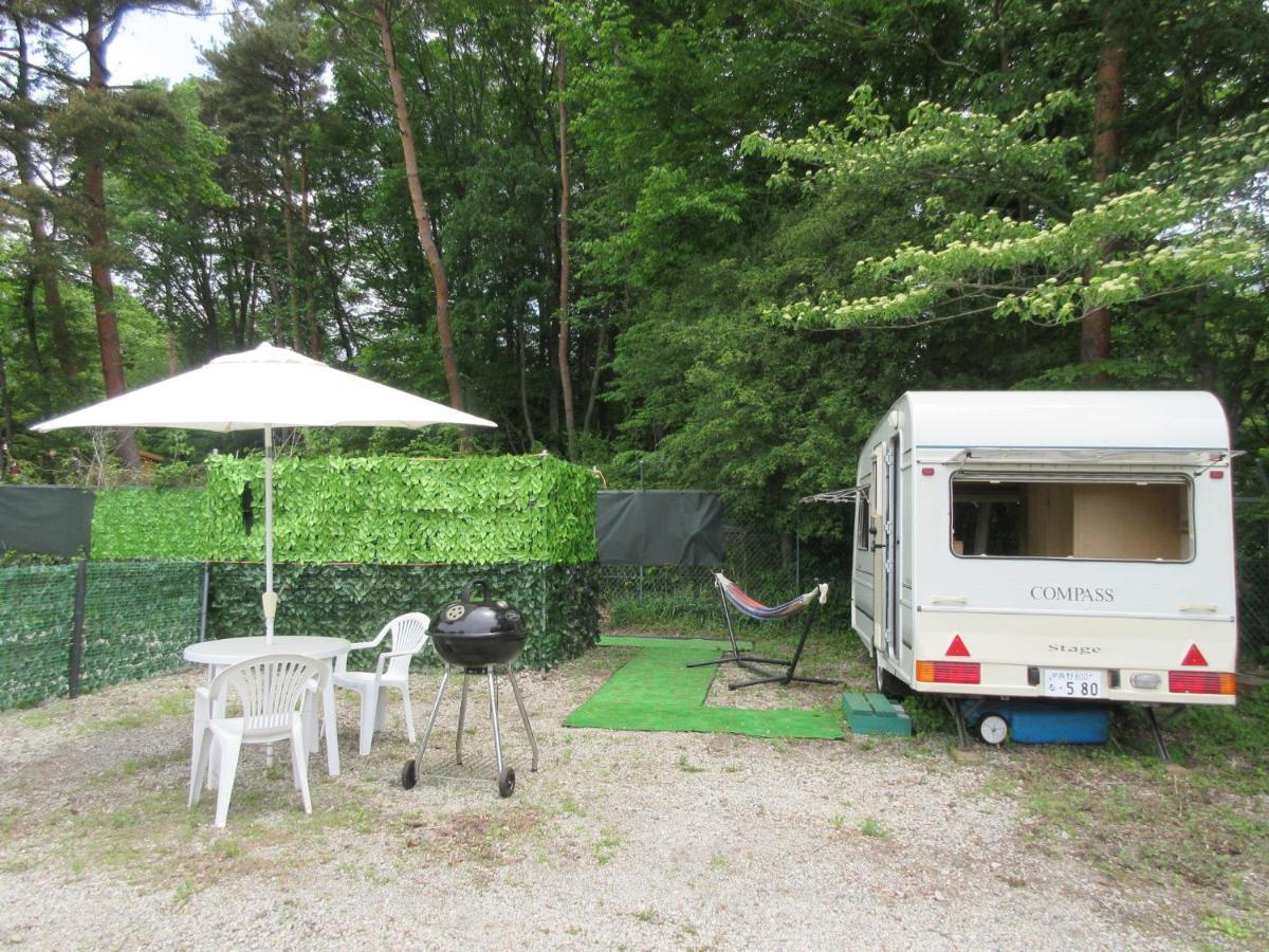 Trailer House Hotel Jennie Miyota Exterior foto